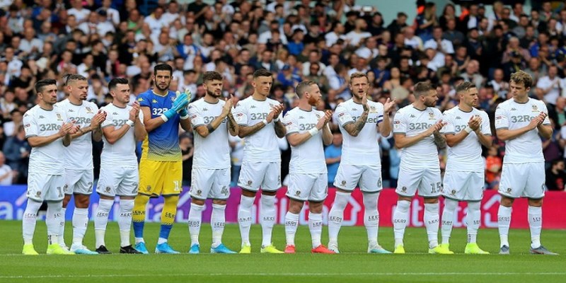 Màu áo câu lạc bộ Leeds United